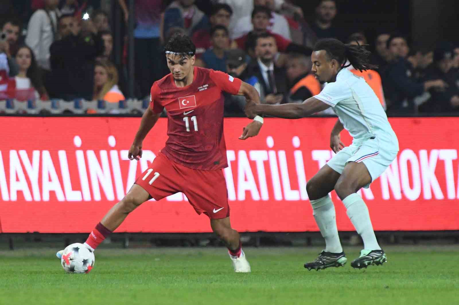 TÜRKİYE A MİLLİ FUTBOL TAKIMI, UEFA ULUSLAR A LİGİ 1. GRUP İLK MAÇINDA KOCAELİ'NDE FRANSA'YA 1-0 MAĞLUP OLDU.