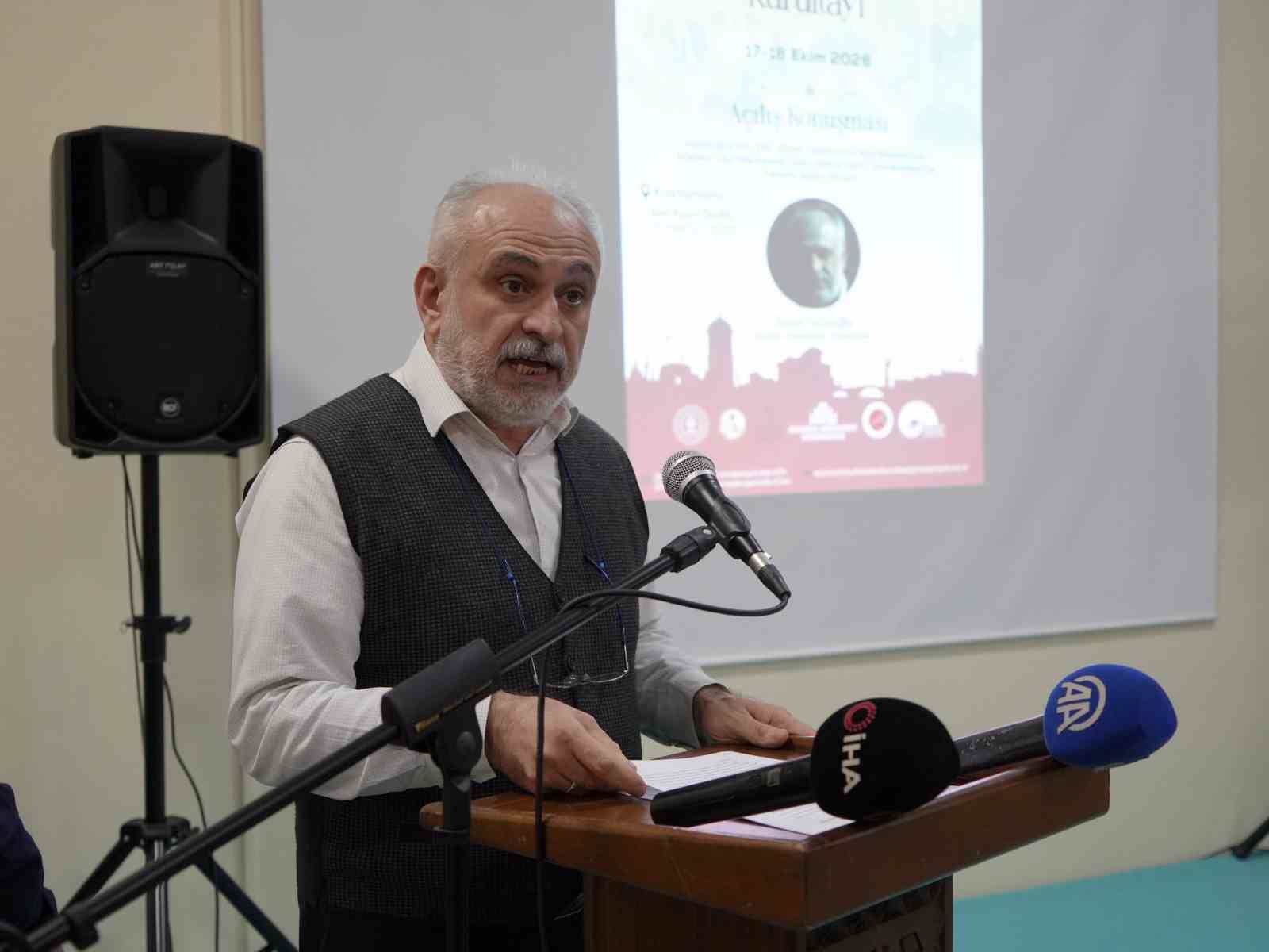 İSTANBUL MEDENİYET ÜNİVERSİTESİNDEN PROF. DR. İHSAN FAZLIOĞLU TARAFINDAN “HATÎBZÂDE'NİN 530. ÖLÜM YILDÖNÜMÜ MÜNASEBETİYLE: ATABEY GÂZÎ MEDRESESİ'NDEN KASTAMONU ÜNİVERSİTESİ'NE FELSEFE-BİLİM HAYATI” BAŞLIKLI KONUŞMA YAPTI.