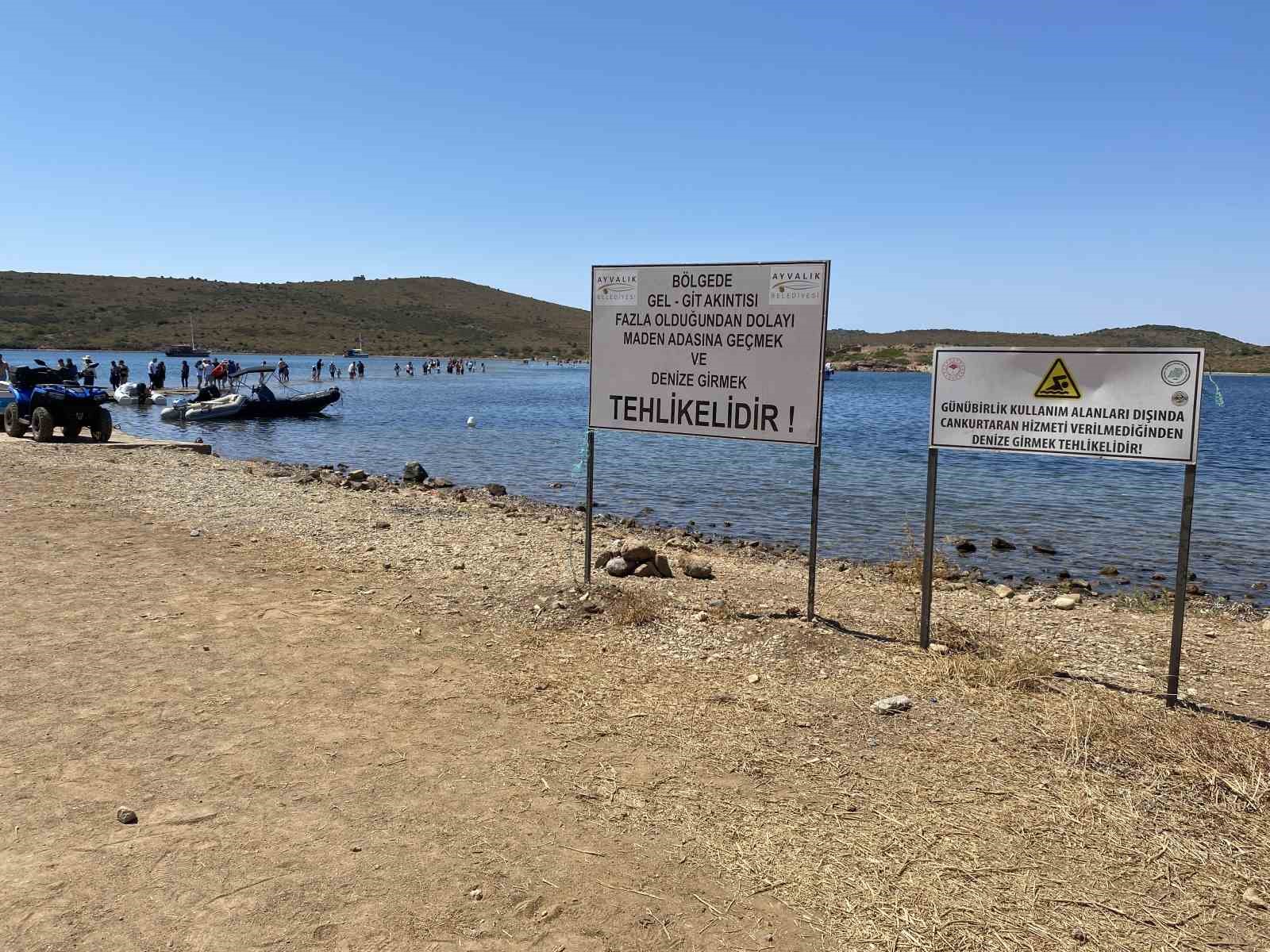 AYVALIK’TA BİNLERCE TURİSTİN DENİZE YÜRÜYEREK GEÇTİĞİ BOĞAZDA CAN GÜVENLİĞİ YOK!