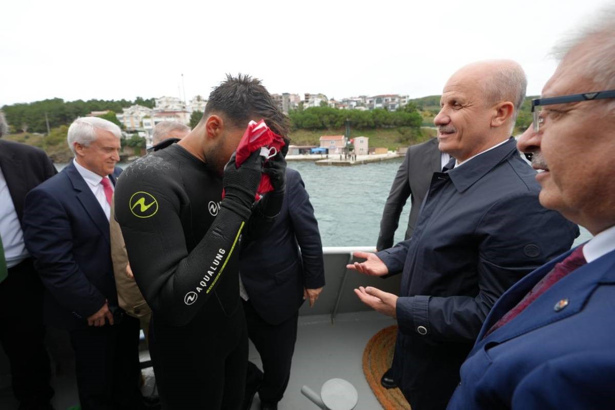 ZİYARETLER KAPSAMINDA SİNOP VALİSİ DR. MUSTAFA ÖZARSLAN, AK PARTİ SİNOP MİLLETVEKİLİ DR. NAZIM MAVİŞ, SİNOP ÜNİVERSİTESİ REKTÖRÜ PROF. DR. ŞAKİR TAŞDEMİR VE BERABERİNDEKİ MİSAFİR REKTÖRLER, SİNOP ÜNİVERSİTESİ SEYDİ ALİ REİS ARAŞTIRMA GEMİSİ İLE KARAKUM DALIŞ EĞİTİM MERKEZİ'Nİ ZİYARET ETTİ.