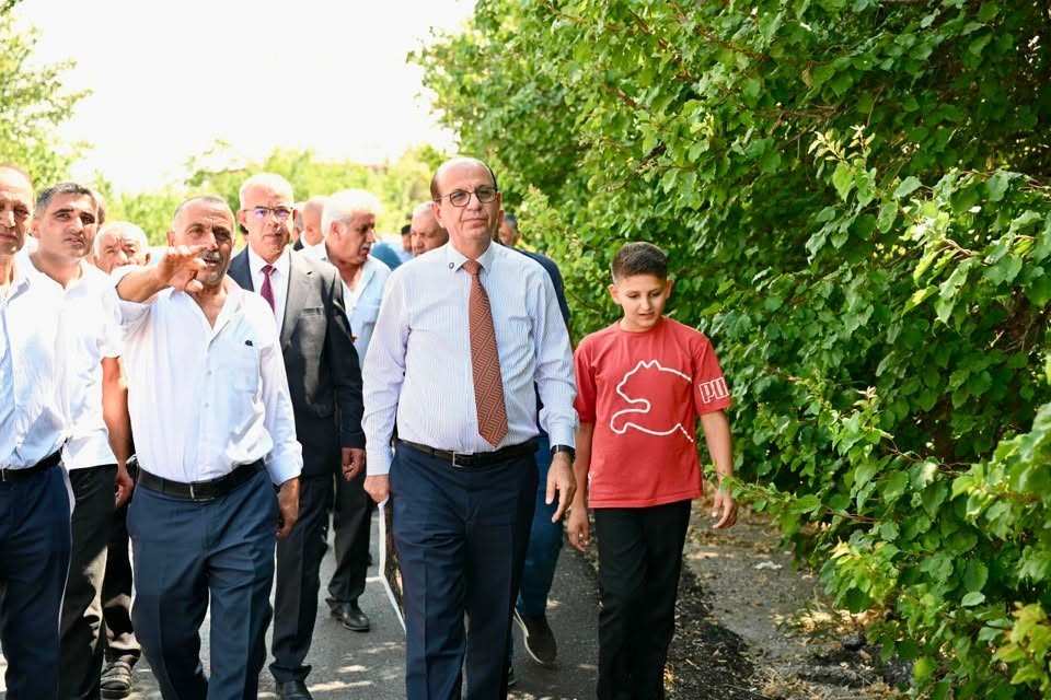 ŞAHNAHAN’IN DOĞALGAZ TALEBİNE BAŞKAN GEÇİT’TEN ÇÖZÜM HAMLESİ