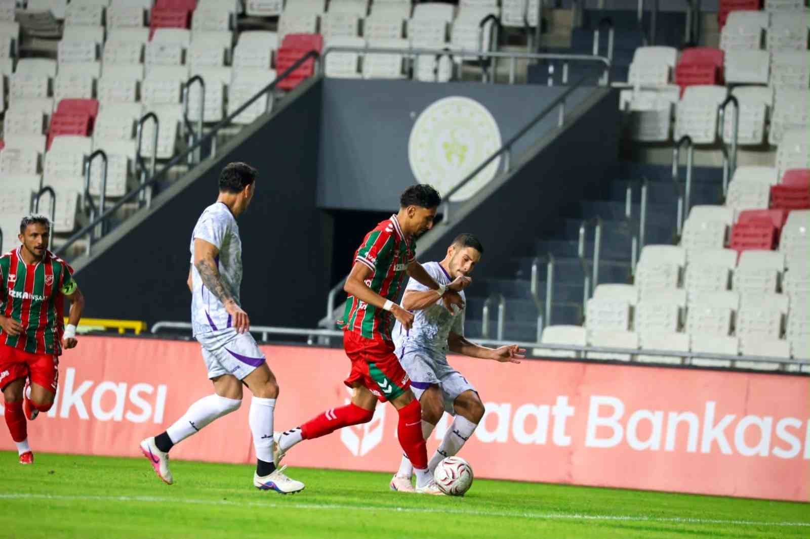 KARŞIYAKA - 1923 AFYONSPOR MAÇINDAN KARELER