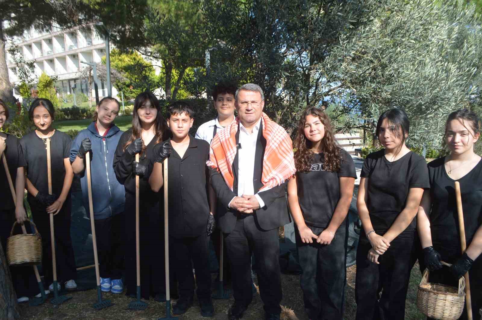 AYVALIK KAYMAKAMI ÖMER CİMŞİT