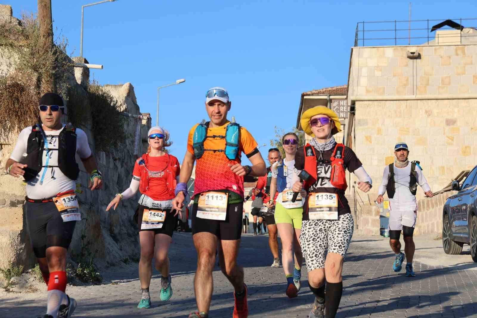 KAPADOKYA ULTRA TRAİL, 78 ÜLKEDEN 2 BİN 954 SPORCUNUN KATILIMIYLA GERÇEKLEŞTİRİLECEK (ARŞİV)