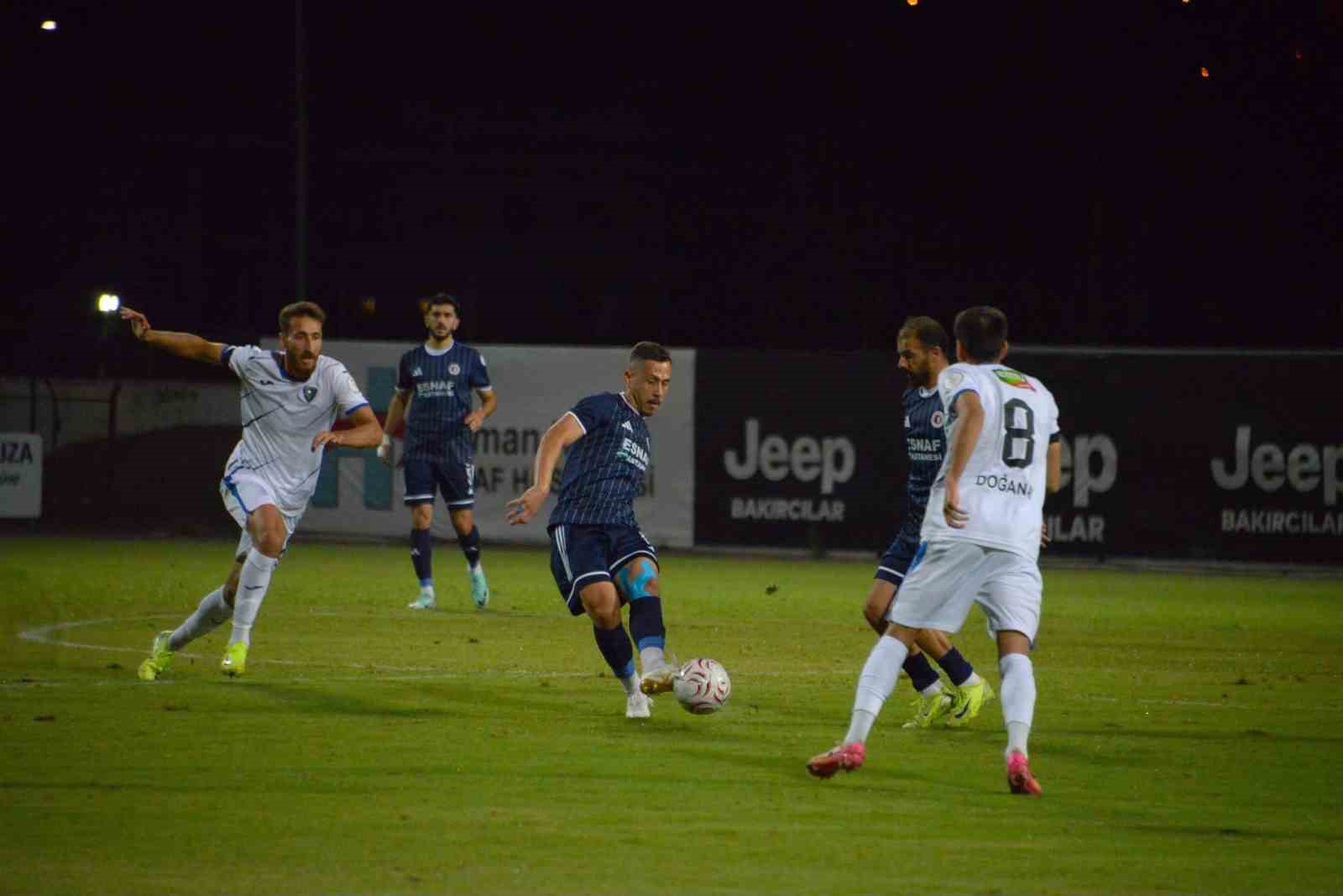 TFF 2. LİG KIRMIZI GRUP 5. HAFTA MAÇINDA FETHİYESPOR, KONUK ETTİĞİ KARACABEY BELEDİYESPOR’A 1-0 MAĞLUP OLDU.