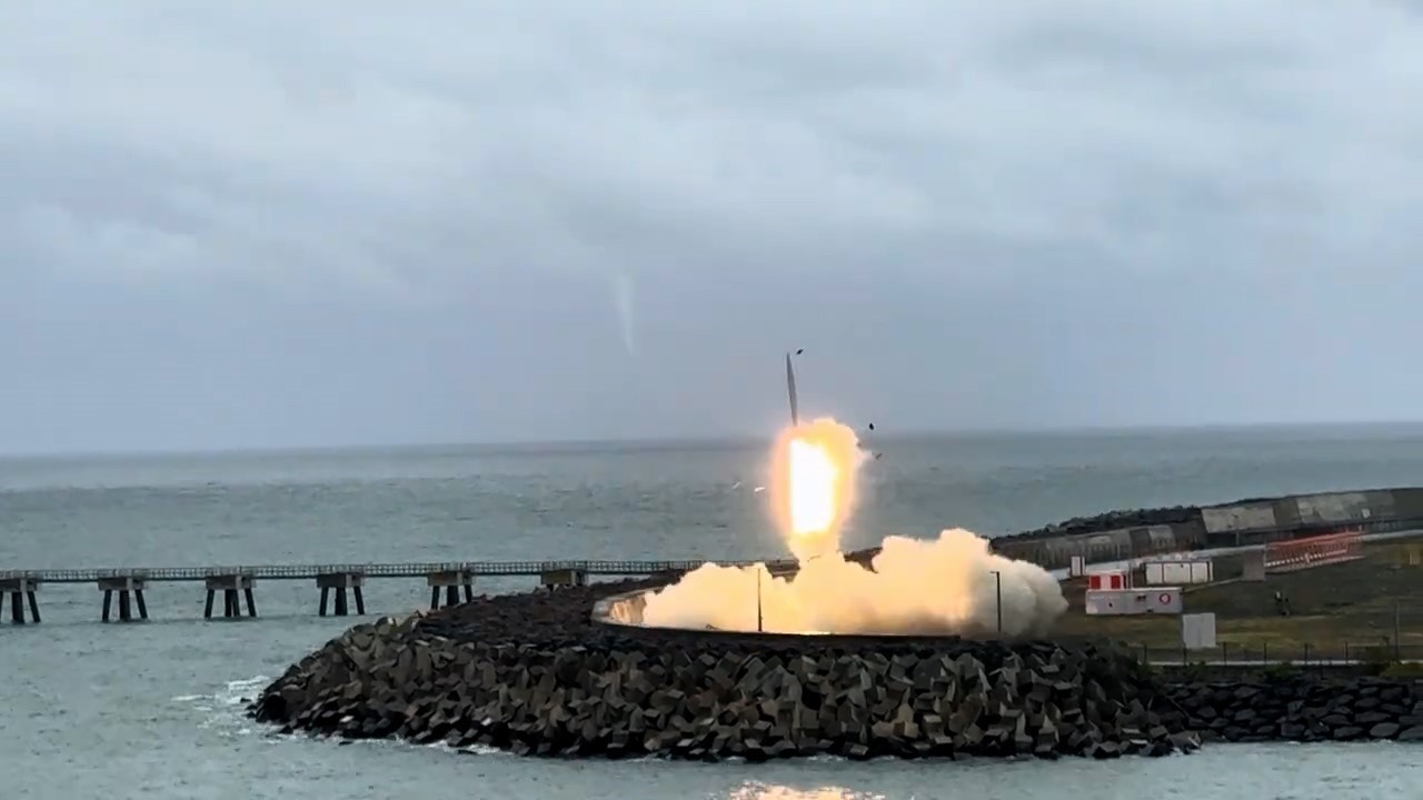 ROKETSAN TARAFINDAN ÜRETİLEN TAYFUN FÜZESİ İÇİN RİZE'DEN YENİ BİR TEST ATIŞI GERÇEKLEŞTİRİLDİ.