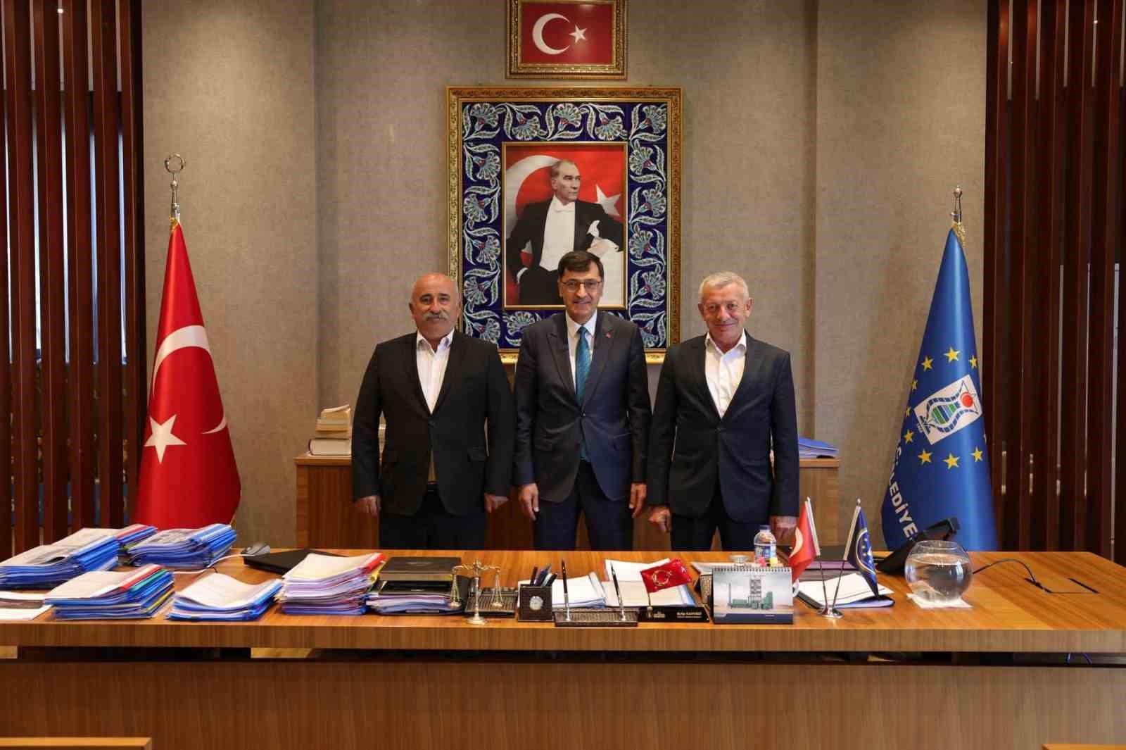 KÜTAHYA’DA YEREL YÖNETİMLERDEN 30 AĞUSTOS ZAFER BAYRAMI İÇİN İŞ BİRLİĞİ