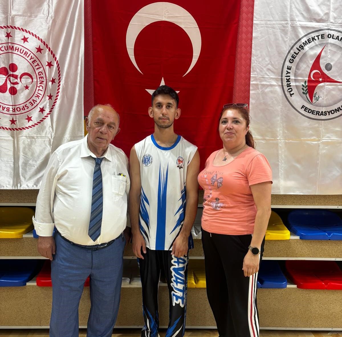 KÜTAHYA’NIN GURURU ELİF KAYA, MİLLİ TAKIM YOLUNDA