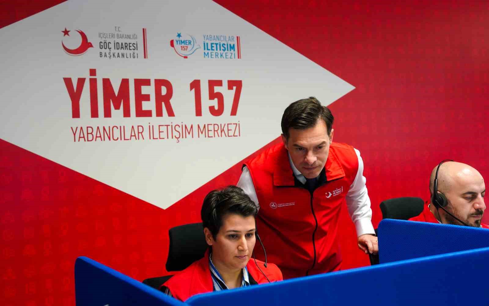 YABANCILAR İLETİŞİM MERKEZİ'NİN (YİMER 157) 11’İNCİ KURULUŞ YIL DÖNÜMÜ DOLASIYLA ÇAĞRI MERKEZİNİ ZİYARET EDEN GÖÇ İDARESİ BAŞKANI MUHAMMET SELAMİ YAZICI, MERKEZİN 11 YILDA 27 MİLYON 713 BİN ÇAĞRIYI KARŞILADIĞINI BİLDİRDİ.