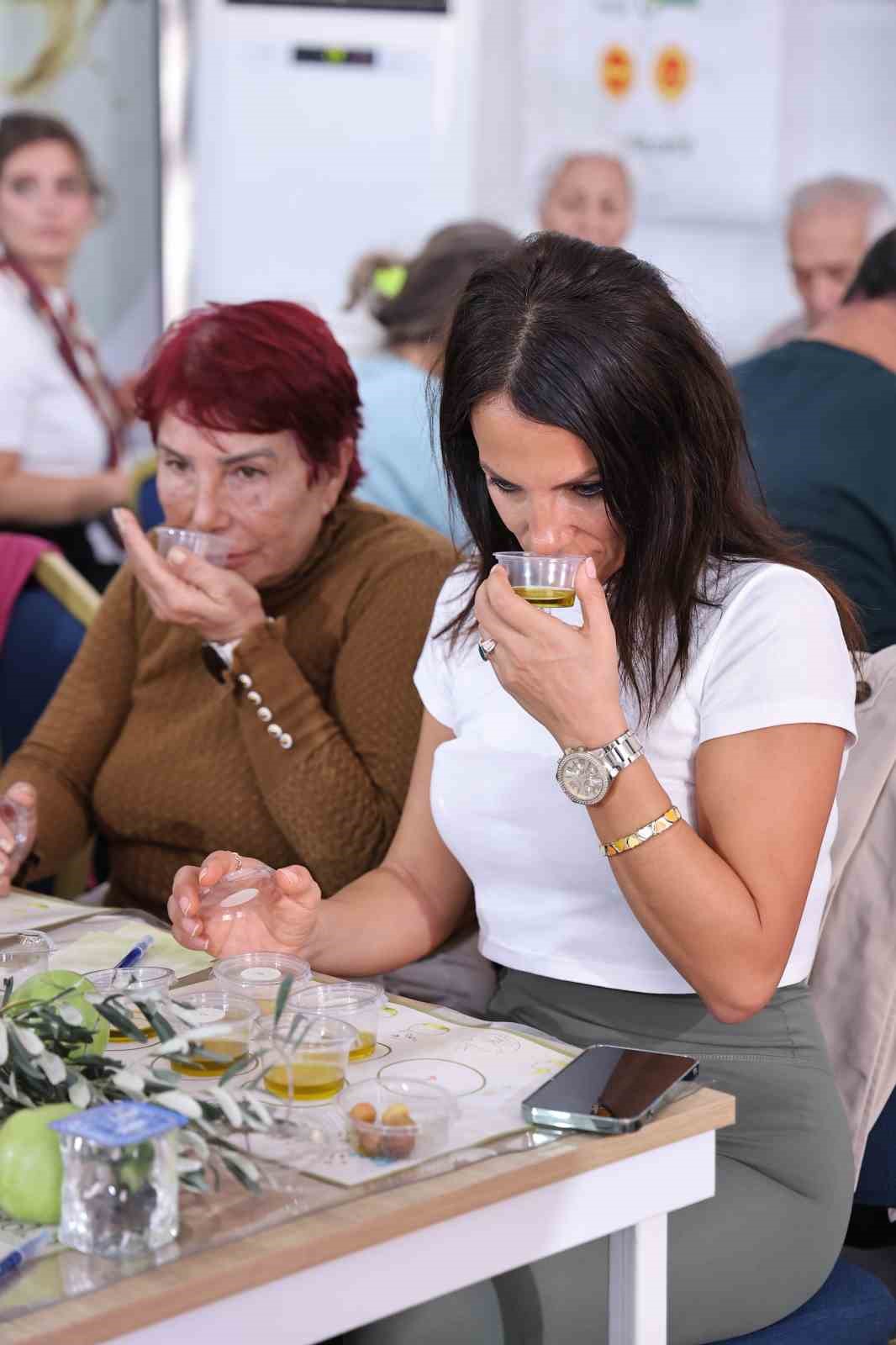 FESTOLİVE EDREMİT ZEYTİNYAĞI TADIM FESTİVALİ (ARŞİV)