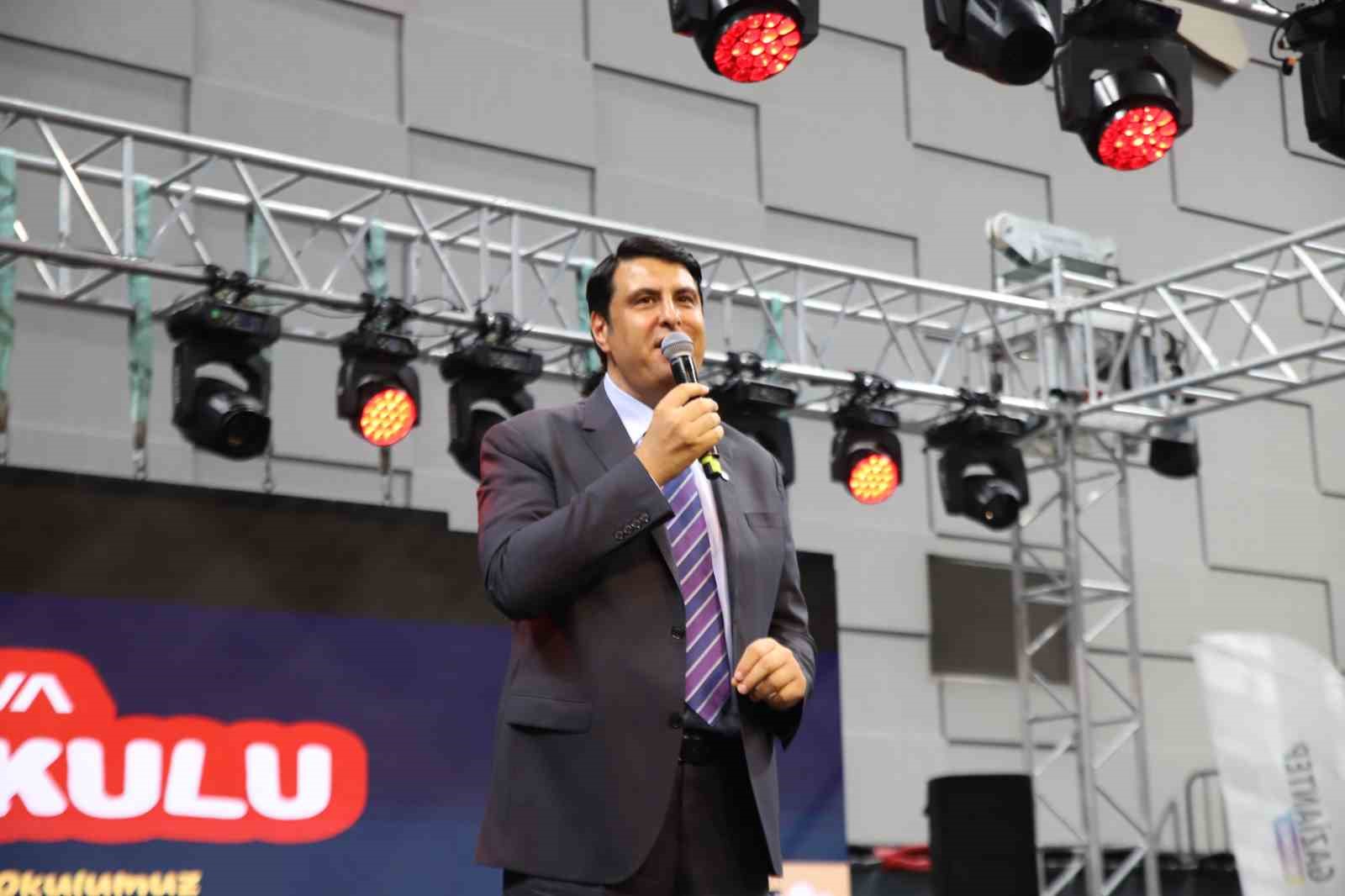 ŞEHİTKAMİL BELEDİYE BAŞKANI UMUT YILMAZ
