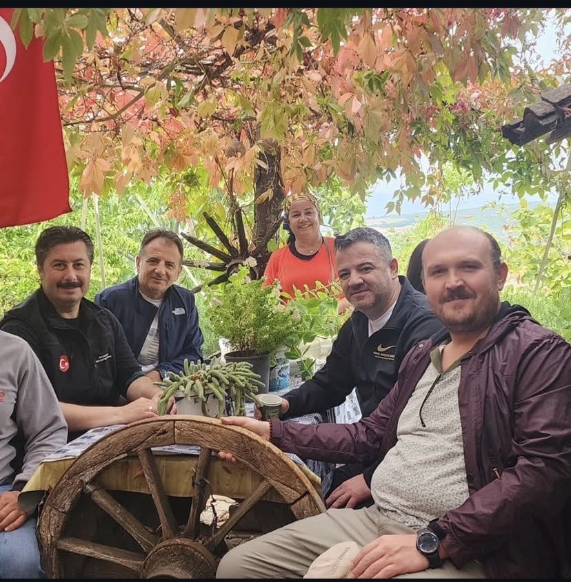 BAŞHEKİM METİN’DEN YENİŞEHİR’DEKİ DOĞA YÜRÜYÜŞÜNE ÖVGÜ