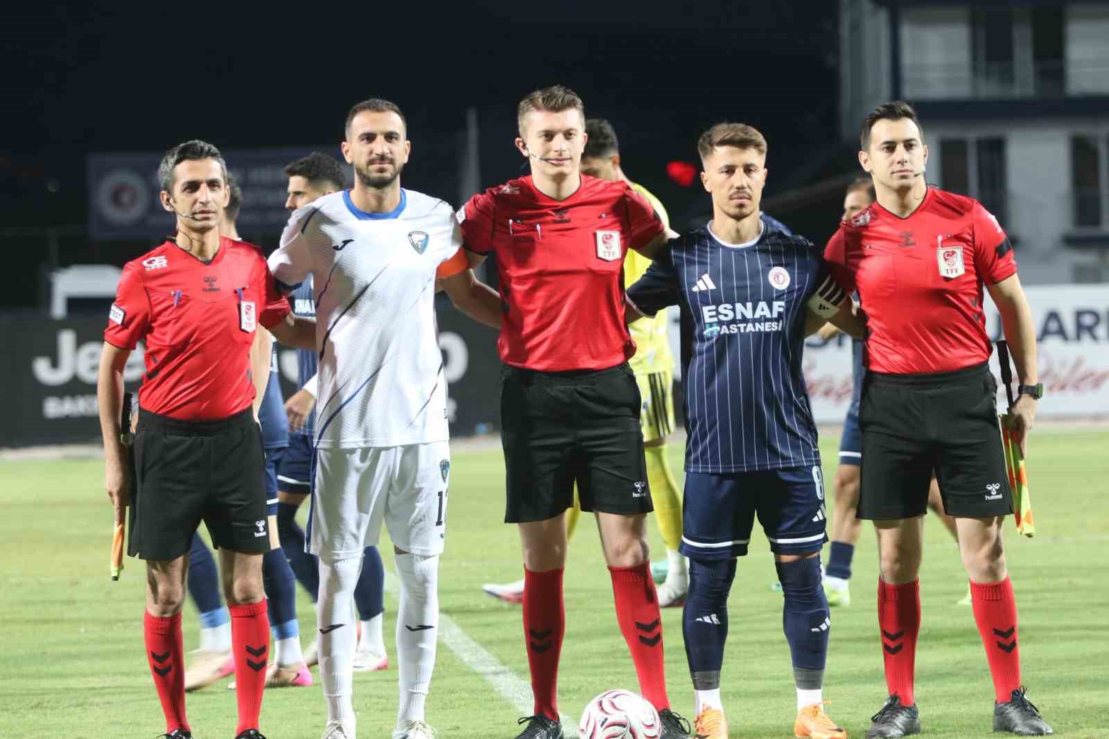 TFF 2. LİG KIRMIZI GRUP 5. HAFTA MAÇINDA FETHİYESPOR, KONUK ETTİĞİ KARACABEY BELEDİYESPOR’A 1-0 MAĞLUP OLDU.