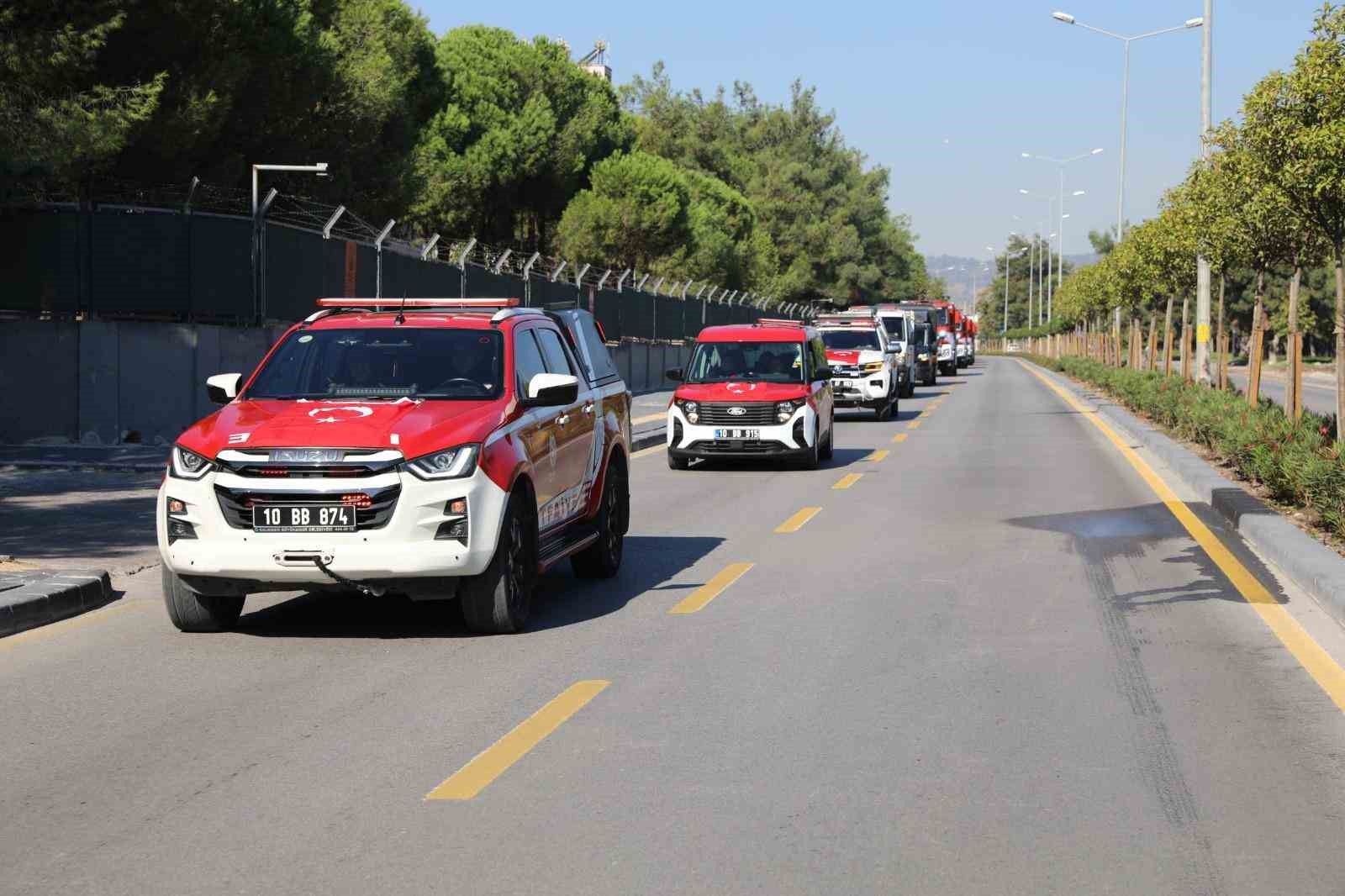 BAŞKAN AKIN’DAN KAHRAMAN İTFAİYECİLERE ANLAMLI JEST