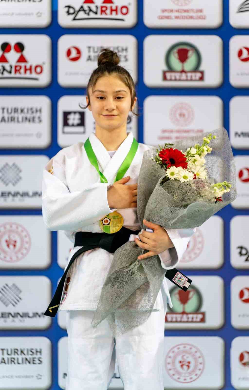 SEMA NUR YÜKSEL