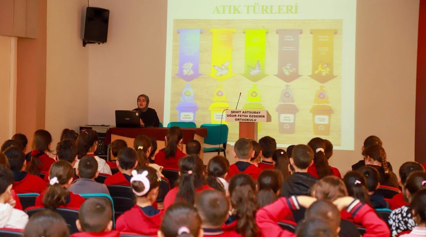 ERZİNCAN’DA ÖĞRENCİLERE SIFIR ATIK VE ÇEVRE BİLİNCİ EĞİTİMİ
