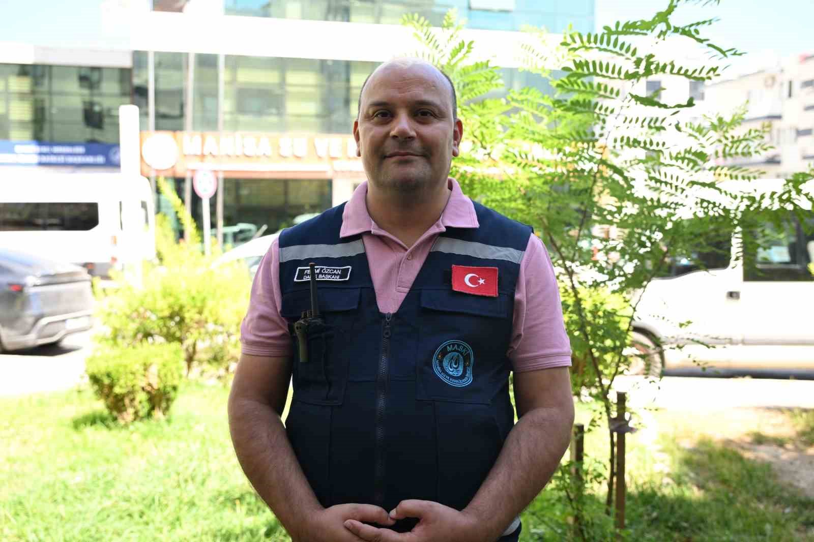 MANİSA SU VE KANALİZASYON İDARESİ (MASKİ) GENEL MÜDÜRLÜĞÜ TARAFINDAN GELİŞTİRİLEN MASKİ GO CİHAZLARI, İL GENELİNDE YAYGINLAŞTIRILIYOR. SU YÜKLEME, MANİSA KART DOLUMU VE FATURA ÖDEME İŞLEMLERİNİ TEK NOKTADA BULUŞTURAN SİSTEM, ÖZELLİKLE KIRSAL MAHALLELERDE YAŞAYAN VATANDAŞLARIN GÜNLÜK HAYATINI KOLAYLAŞTIRIYOR.
