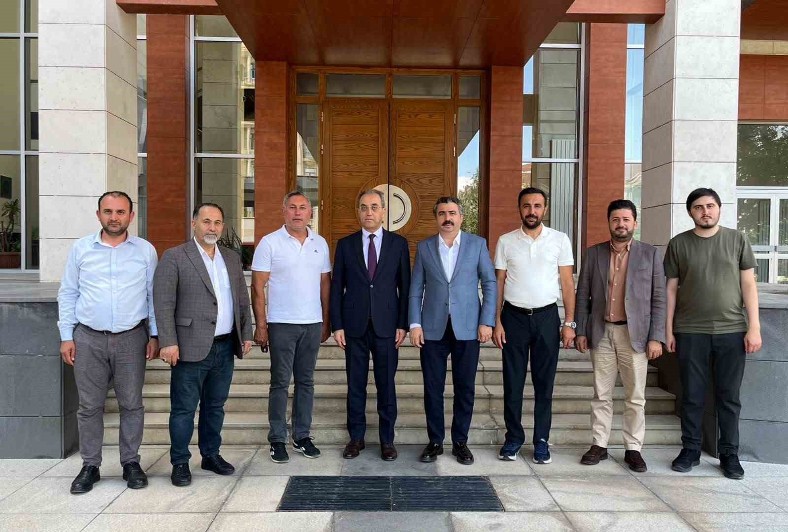 YILDIRIM BELEDİYE BAŞKANI OKTAY YILMAZ; GÖNÜL COĞRAFYASIYLA KÜLTÜREL VE KARDEŞLİK BAĞLARININ GÜÇLENDİRİLMESİNE YÖNELİK ÇALIŞMALARINI SÜRDÜRÜYOR.