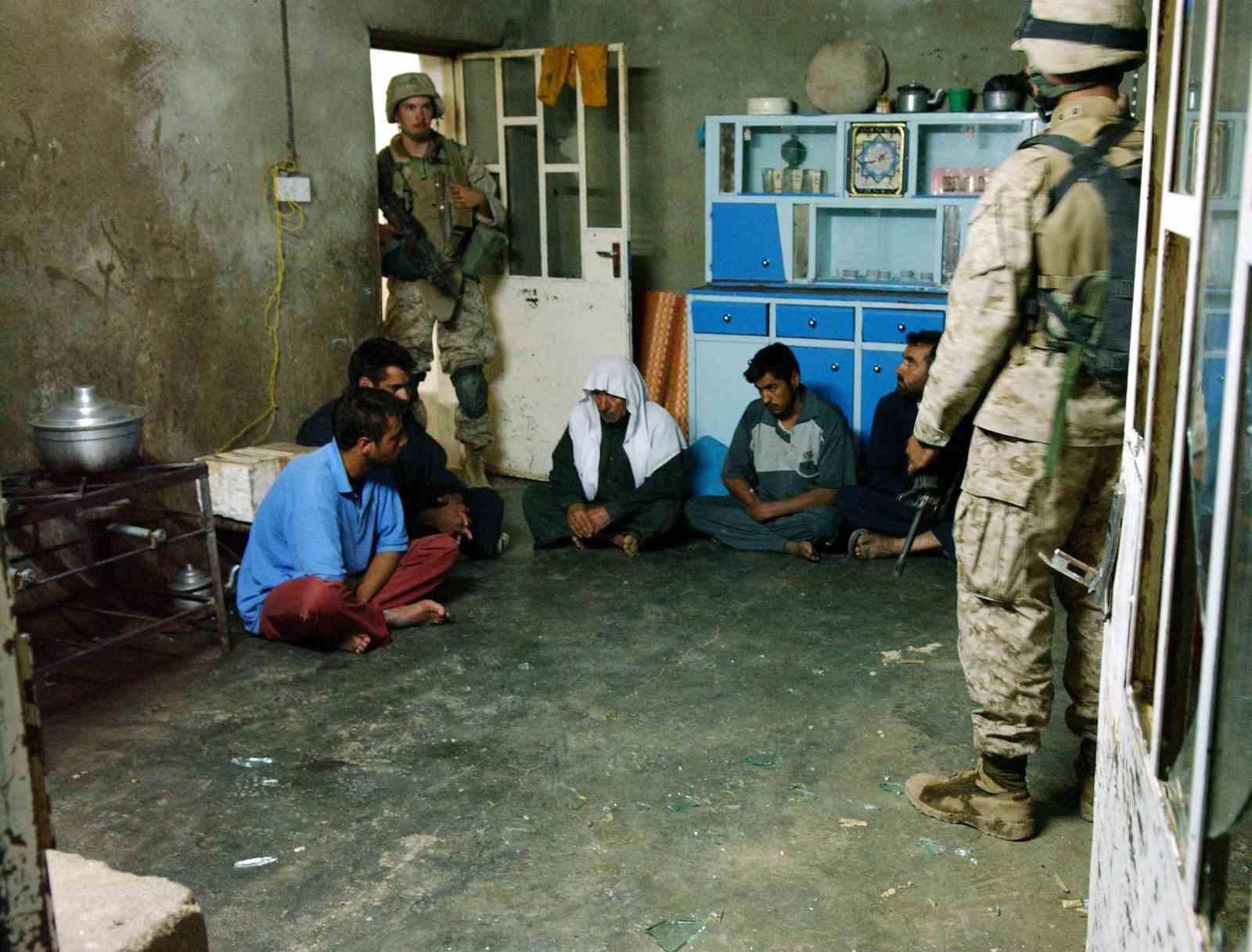 ABD ORDUSU, KİMYASAL SİLAH BULUNDUĞU BAHANESİYLE İŞGAL ETTİĞİ IRAK’TAN 23 YIL SONRA ÇEKİLDİ. AMERİKAN İŞGALİ ÜLKEDE İSYANLAR, TERÖR VE İÇ SAVAŞI TETİKLERKEN, SADECE DOĞRUDAN ÇATIŞMALAR NEDENİYLE EN AZ 200 BİN SİVİL HAYATINI KAYBETTİ.
