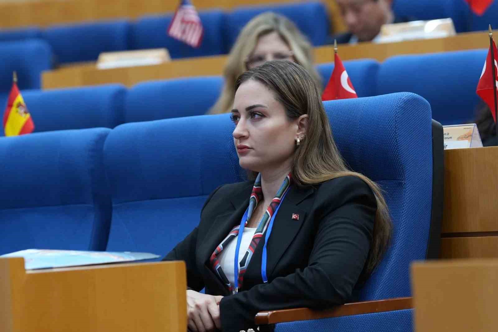 ANTALYA BÜYÜKŞEHİR BELEDİYESİ BAŞKAN VEKİLİ BÜŞRA ÖZDEMİR, GÜNEY KORE’NİN BAŞKENTİ SEUL’DE DÜZENLENEN SEOUL SMART LİFE WEEK’E KATILDI.