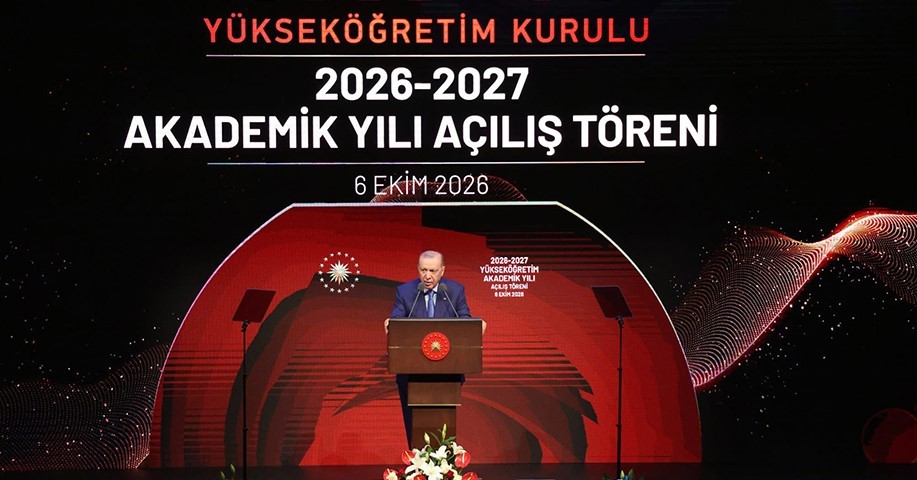 ERZURUM TEKNİK ÜNİVERSİTESİ (ETÜ) REKTÖRÜ PROF. DR. BÜLENT ÇAKMAK, CUMHURBAŞKANLIĞI KÜLLİYESİ BEŞTEPE MİLLET KONGRE VE KÜLTÜR MERKEZİ’NDE DÜZENLENEN “2026-2027 YÜKSEKÖĞRETİM AKADEMİK YILI AÇILIŞ TÖRENİ”NE KATILDI.