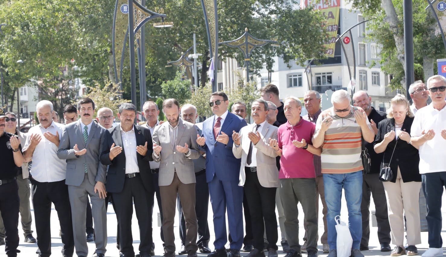 KÜTAHYA EMNİYET TEŞKİLATINA 37 YENİ HİZMET ARACI