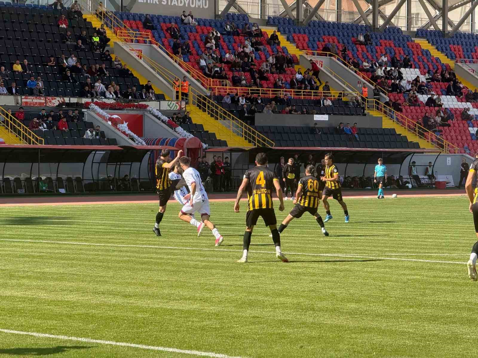 NİĞDE BELEDİYESPOR’DAN KADIN VE ÇOCUK TARAFTARLARA ÜCRETSİZ TRİBÜN