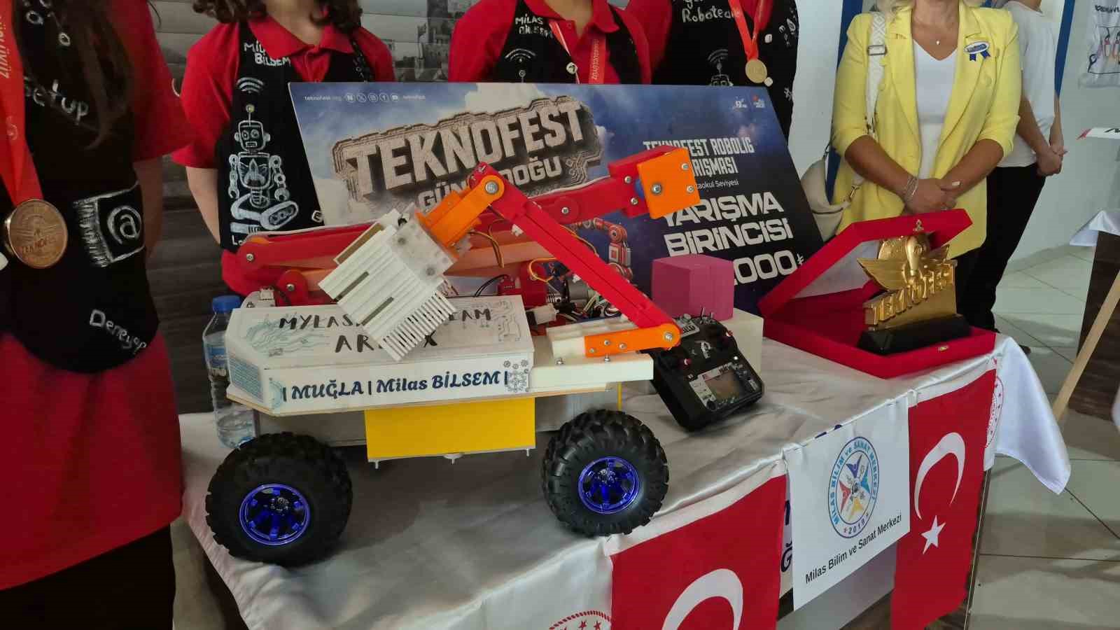 BODRUM’DA MİLLİ TEKNOLOJİ GÜNLERİ DÜZENLENDİ