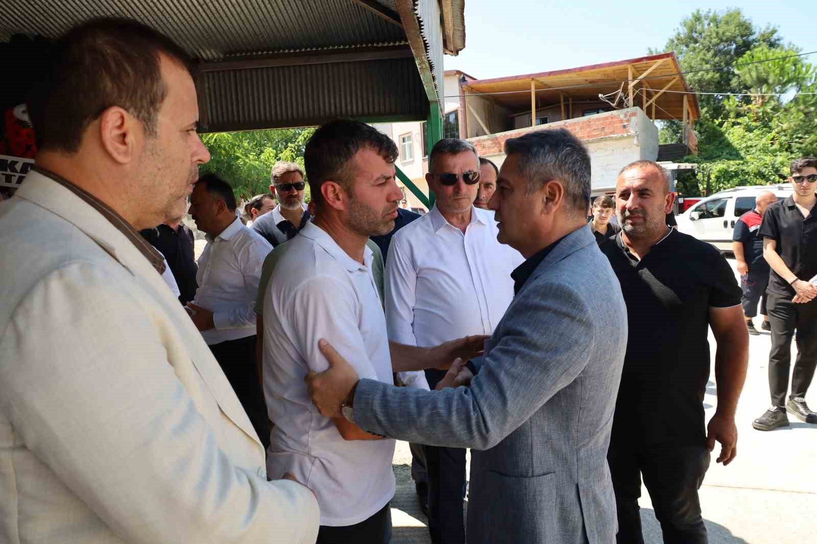 SAMSUN’UN BAFRA İLÇESİNDE SULAMA KANALINA DÜŞEN OTOMOBİLDE KAYBOLAN VE DAHA SONRA CANSIZ BEDENİ BULUNAN 19 YAŞINDAKİ EMİRCAN KOPARAN, SON YOLCULUĞUNA UĞURLANDI.