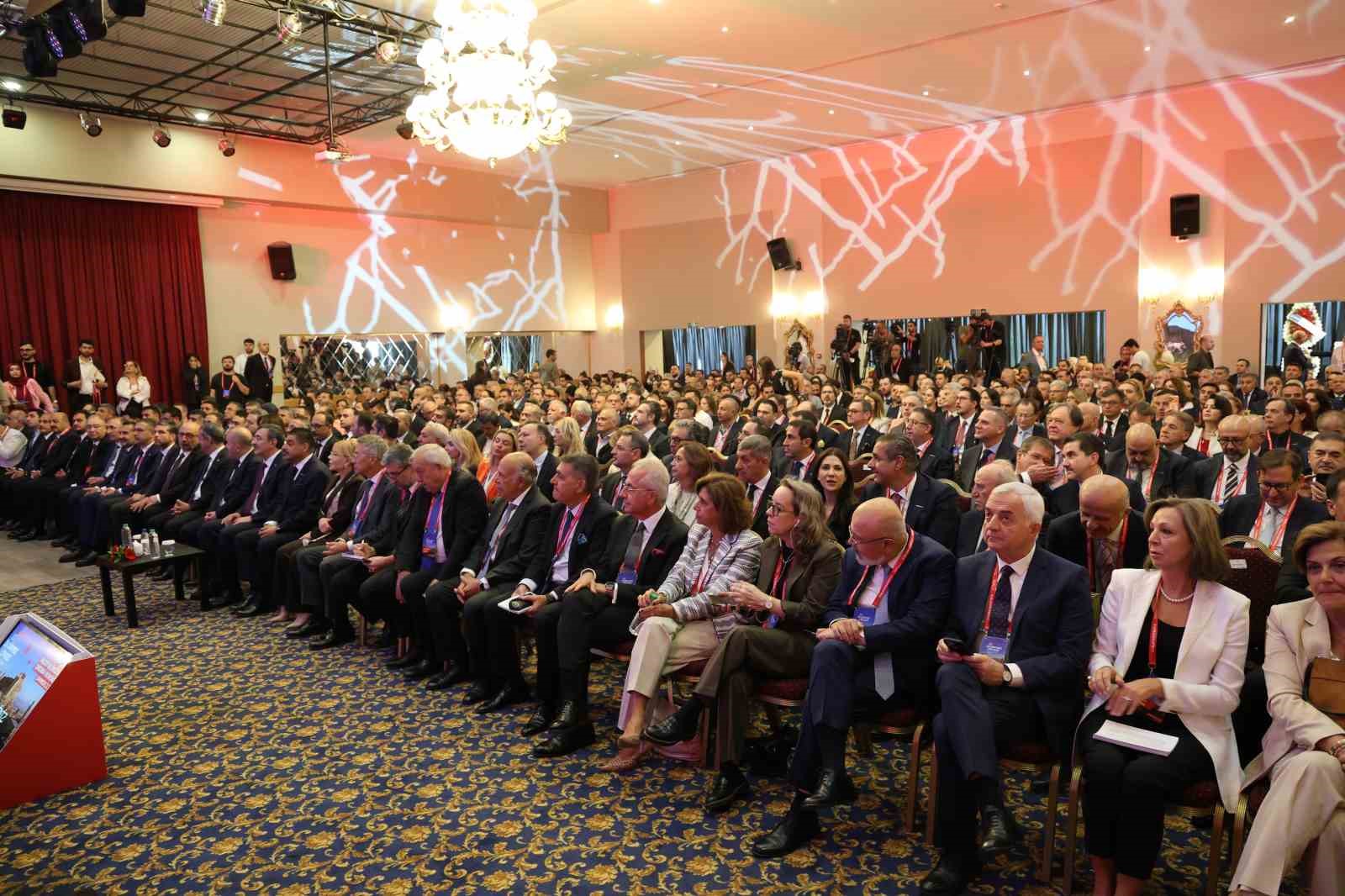 CUMHURBAŞKANI YARDIMCISI CEVDET YILMAZ,  ELAZIĞ'DA TÜRKONFED 27. İŞ DÜNYASI ZİRVESİNE KATILDI.