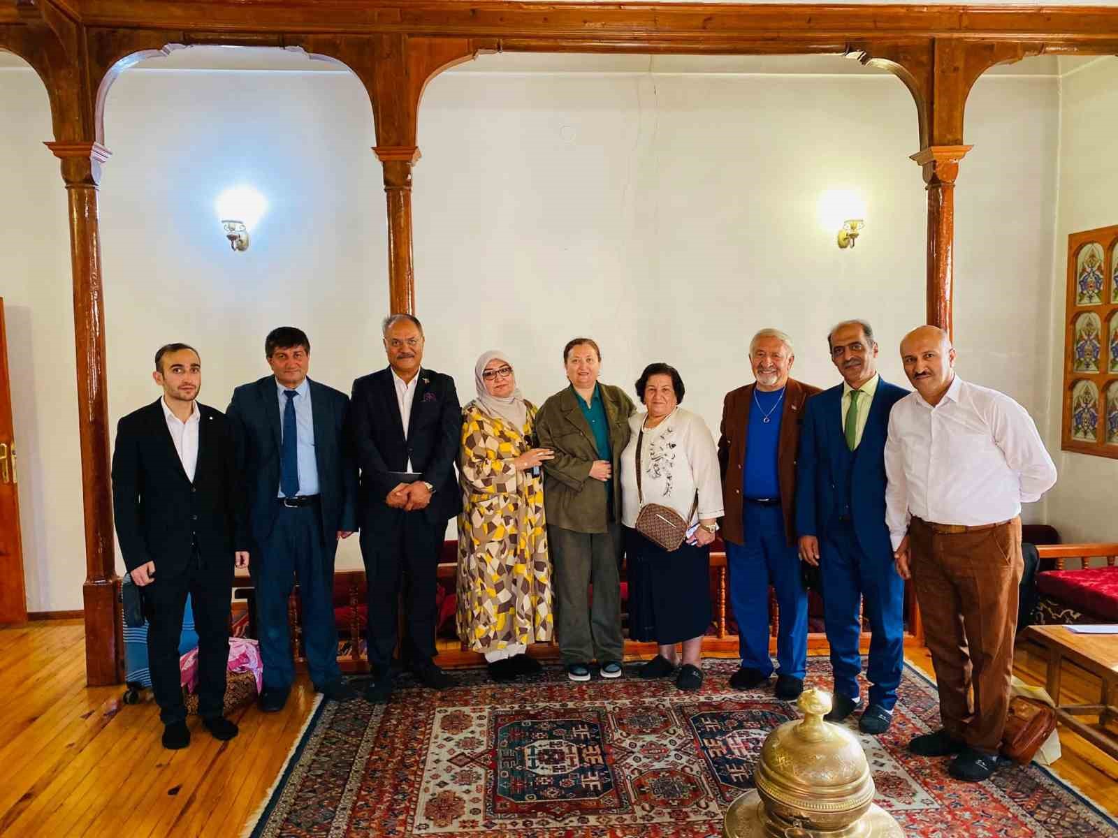 SİYŞAD TARAFINDAN DÜZENLENEN "BAKÜ-TEBRİZ-SİVAS EDEBİYAT BULUŞMASI", TÜRK DÜNYASININ ORTAK KÜLTÜR, SANAT VE EDEBİYAT MİRASINI SİVAS'TA BİR ARAYA GETİRDİ.