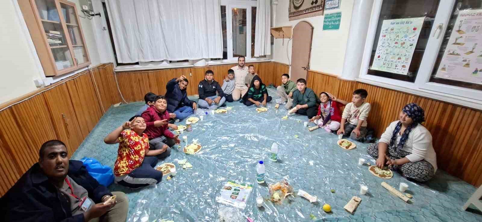 EĞİTİME KATILAN ÖĞRENCİLER