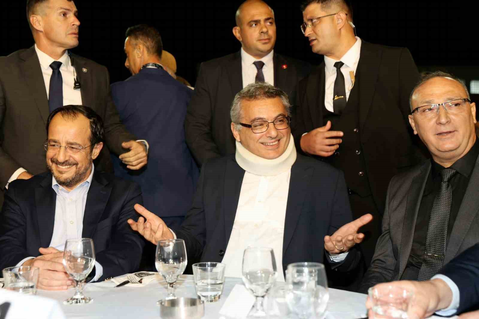 KUZEY KIBRIS TÜRK CUMHURİYETİ (KKTC) CUMHURBAŞKANI TUFAN ERHÜRMAN İLE GÜNEY KIBRIS RUM YÖNETİMİ (GKRY) LİDERİ NİKOS HRİSTODULİDİS, KIBRIS TÜRKLERİ İLE KIBRIS RUMLARINI KÜLTÜREL ETKİNLİKLERLE BİR ARAYA GETİRMEYİ AMAÇLAYAN 6. İKİ TOPLUMLU PİLE BARIŞ FESTİVALİ’NDE BİR ARAYA GELDİ.