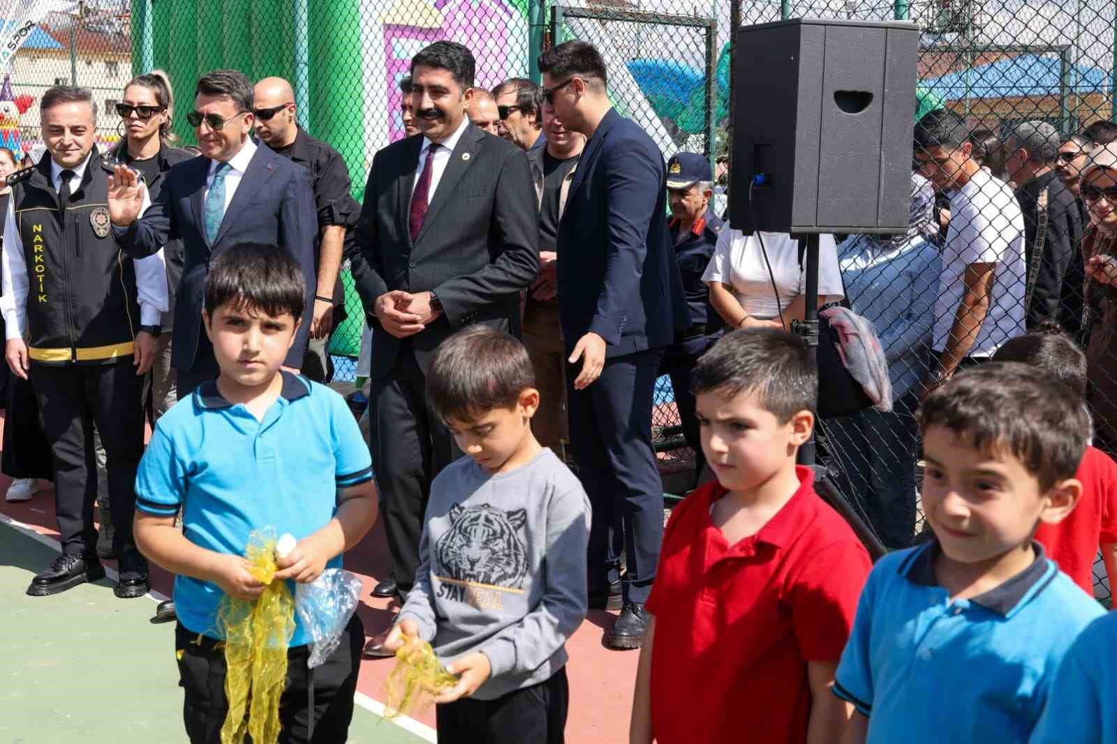 EN İYİ NARKOTİK POLİSİ ANNEDİR PROJESİ KAPSAMINDA BİLGİLENDİRME PROGRAMI DÜZENLENDİ