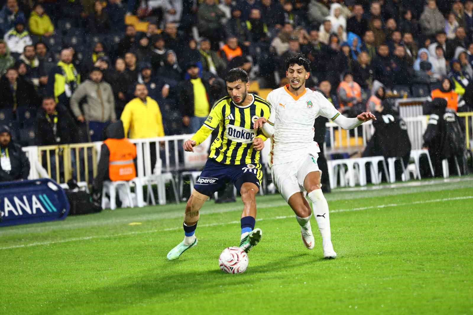 TRENDYOL SÜPER LİG’İN 8. HAFTASINDA FENERBAHÇE EVİNDE KARŞILAŞTIĞI CORENDON ALANYASPOR'U 3-0 MAĞLUP ETTİ.