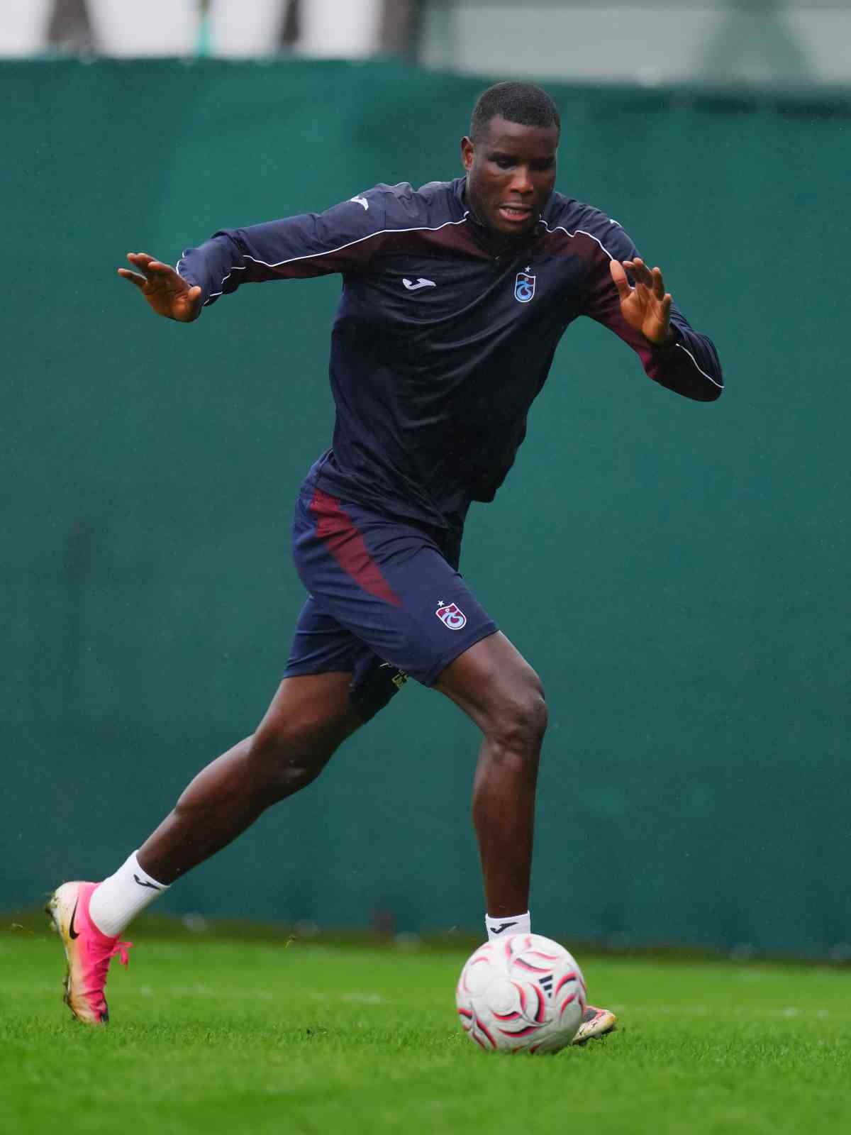BORDO-MAVİLİLER, TRENDYOL SÜPER LİG’İN 7. HAFTASINDA DEPLASMANDA KARŞILAŞACAĞI SAMSUNSPOR MAÇININ HAZIRLIKLARINA DEVAM ETTİ.