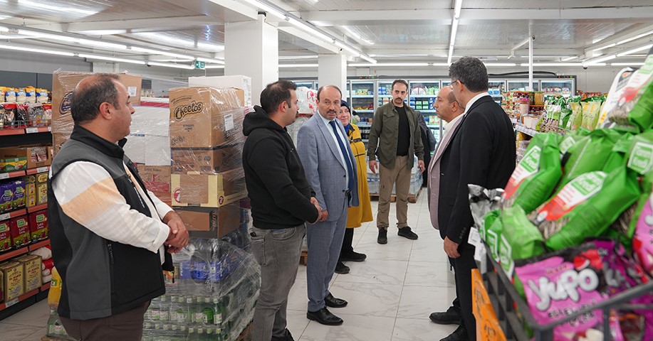 ERZURUM TEKNİK ÜNİVERSİTESİ (ETÜ) REKTÖRÜ PROF. DR. BÜLENT ÇAKMAK, 2026-2027 AKADEMİK YILI’NIN BAŞLAMASIYLA BİRLİKTE ÜNİVERSİTE ÜST YÖNETİMİYLE KAMPÜS YERLEŞKESİNDE İNCELEMELERDE BULUNARAK YAZ DÖNEMİNDE YAPIMINA BAŞLANAN VE DEVAM EDEN ÇALIŞMALARI YERİNDE DEĞERLENDİRDİ.