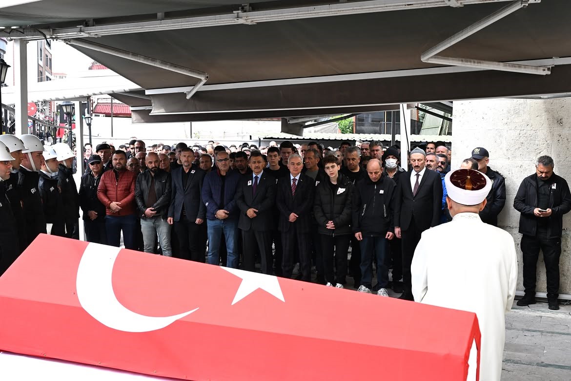 KIRKLARELİ EMNİYET MÜDÜRLÜĞÜ PERSONELİ METE KAPANCI SON YOLCULUĞUNA UĞURLANDI