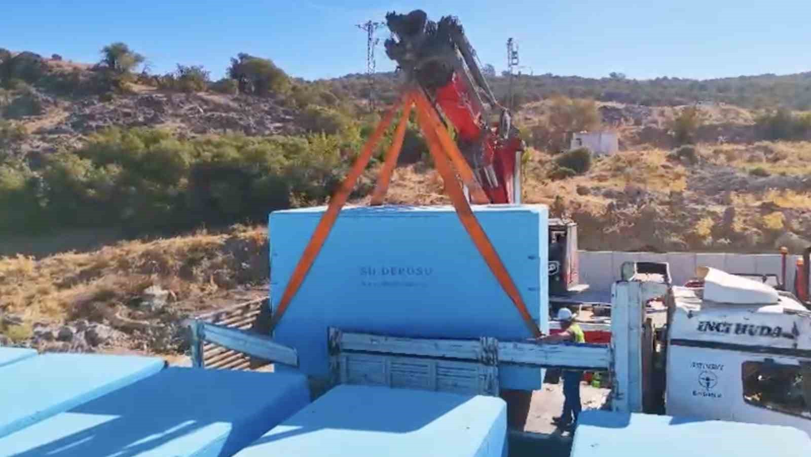 ÇANAKKALE’NİN AYVACIK İLÇESİNDE BULUN 30 KÖYE KESİNTİSİZ VE SAĞLIKLI İÇME SUYU TAŞIMA PROJESİ DEVAM EDİYOR.