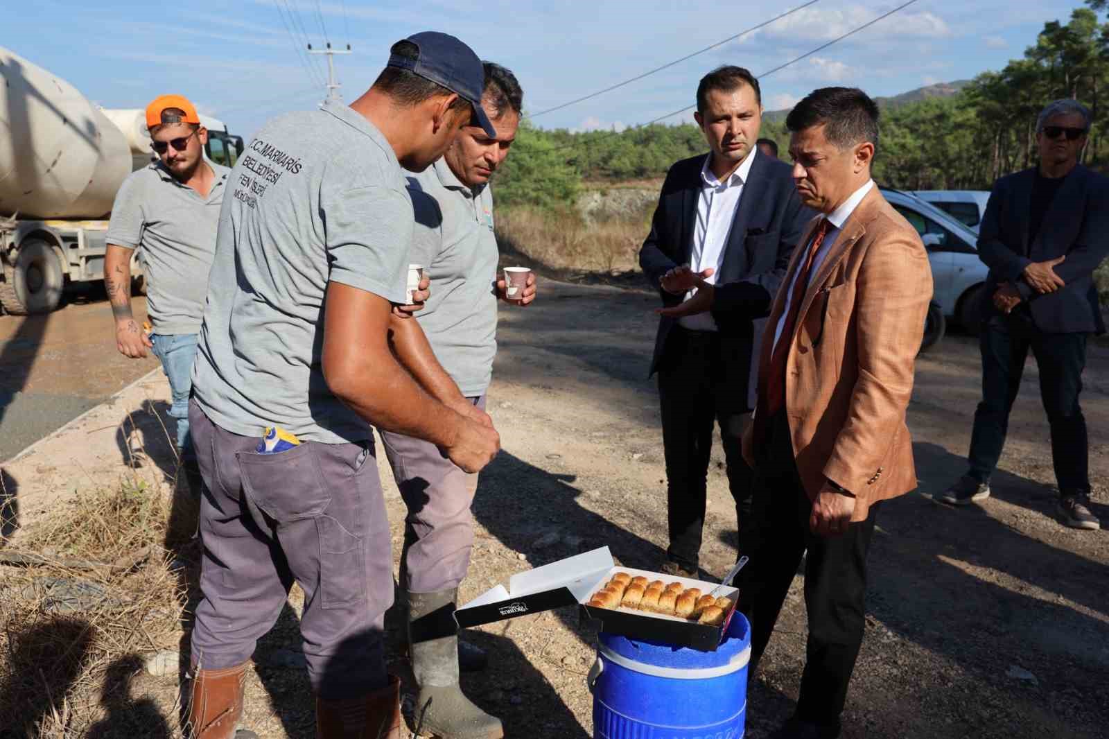BAŞKAN ÜNLÜ ÇETİBELİ’NDE YOL ÇALIŞMALARINI İNCELEDİ