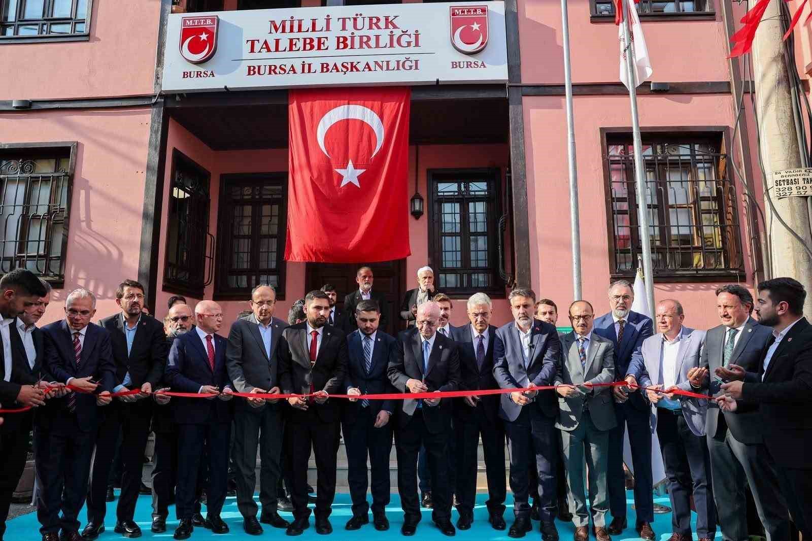 AÇILIŞ KURDELESİNİN KESİLMESİYLE MTTB BURSA İL BAŞKANLIĞININ YENİ HİZMET BİNASI RESMEN HİZMETE GİRDİ.