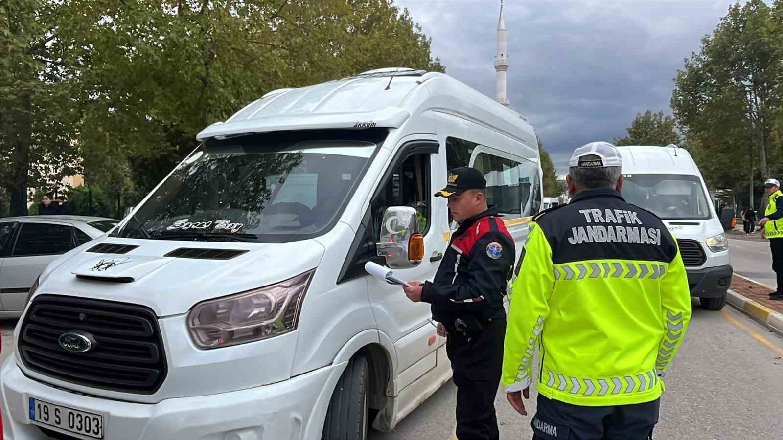 OKUL BÖLGESİNDE GÖREVLENDİRİLEN EKİPLER TARAFINDAN DENETMELER YAPILDI