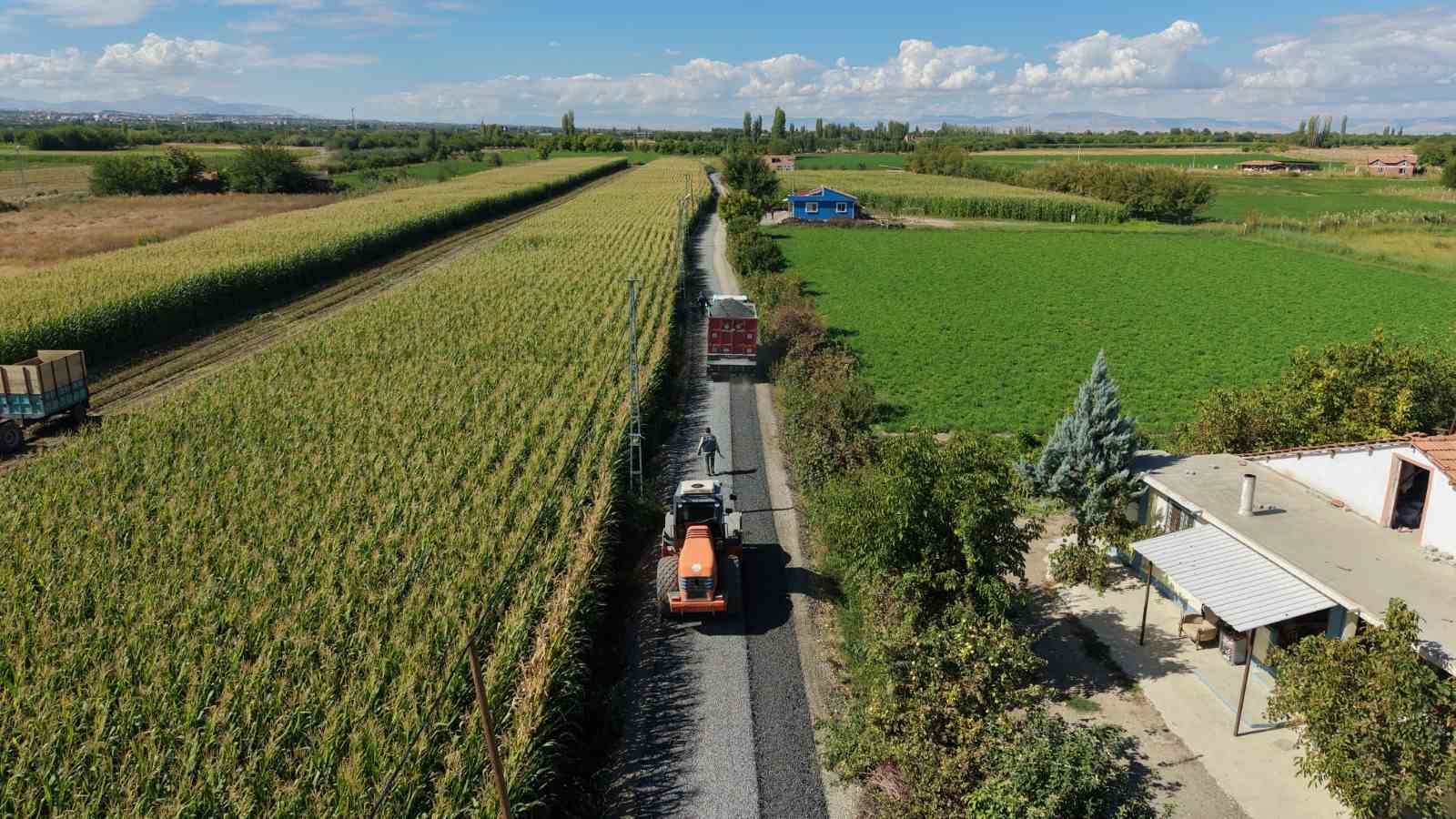 BATTALGAZİ BELEDİYESİ’NDEN KADIÇAYIRI MAHALLESİ’NE 4 KİLOMETRELİK İKİNCİ KAT SATHİ ASFALT
