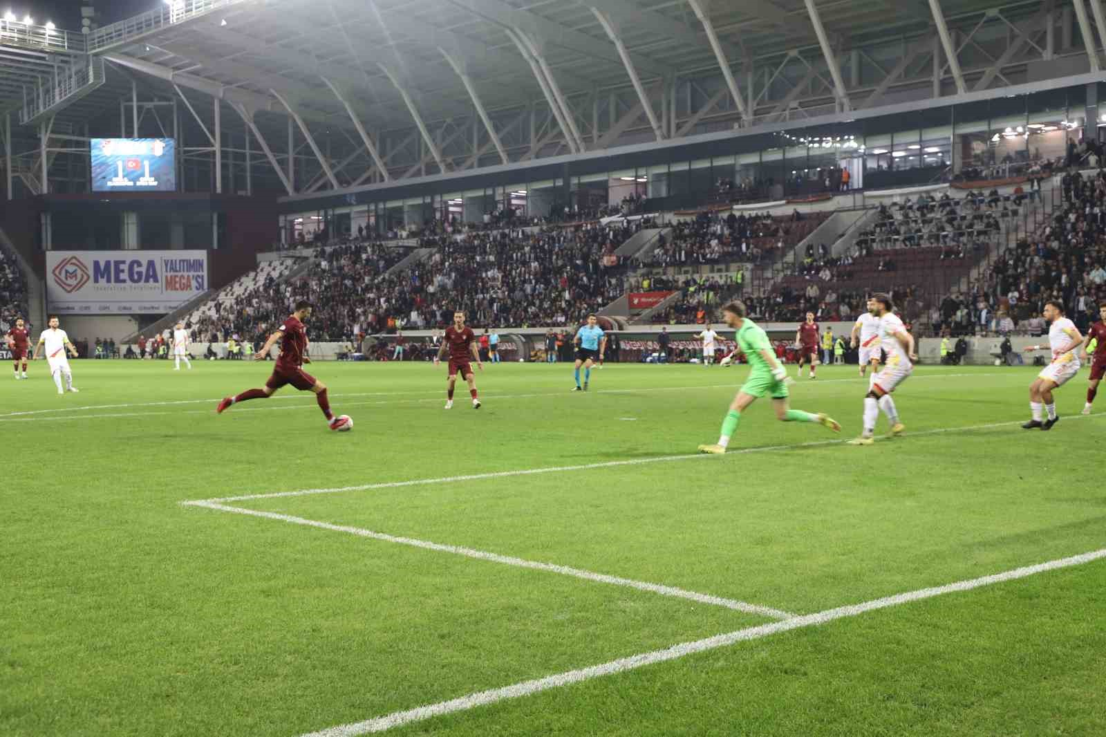 NESİNE 2. LİG: ELAZIĞSPOR: 2 – ÇORLUSPOR 1947: 3