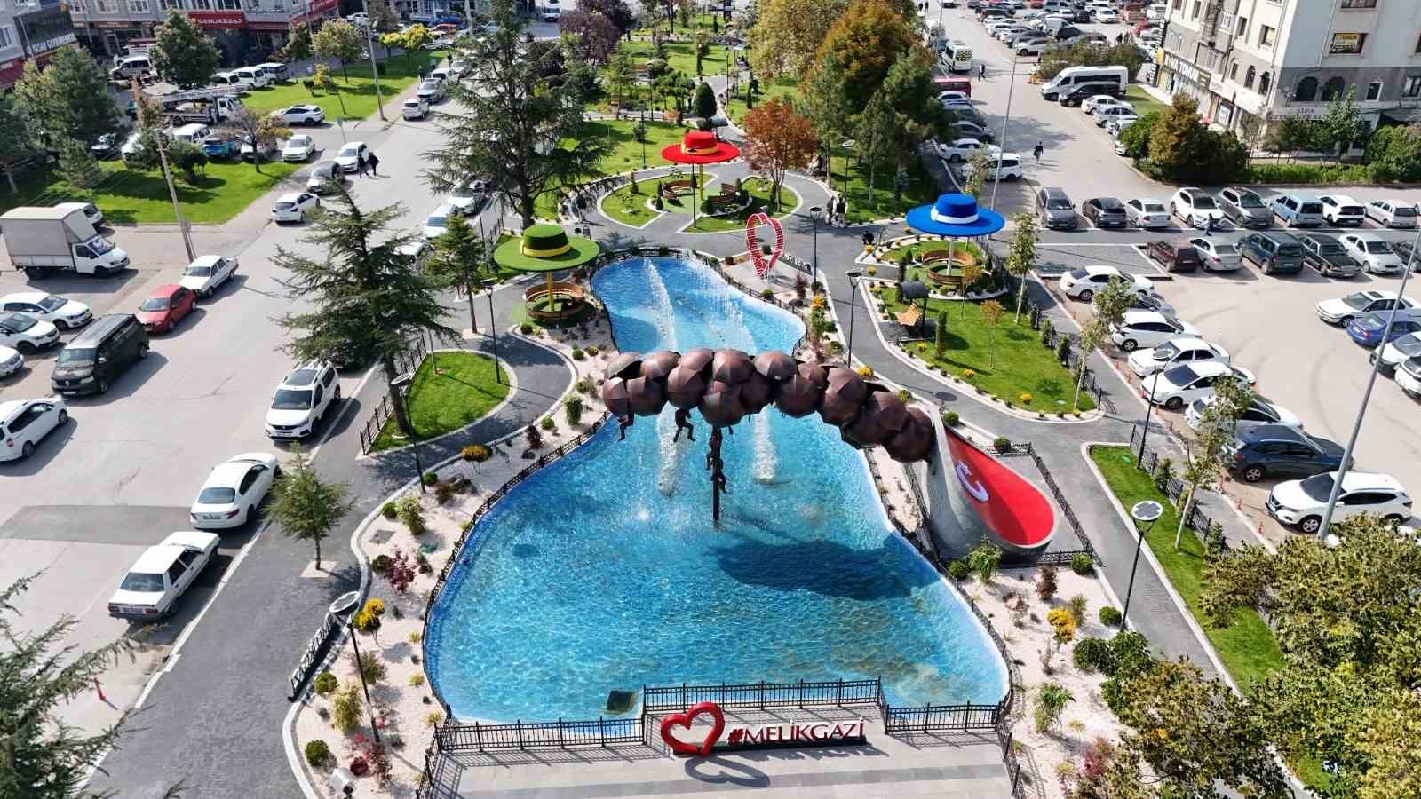 MELİKGAZİ BELEDİYESİ, İLÇEYE DEĞER KATAN İKİ ÖNEMLİ PROJENİN TANITIM VE AÇILIŞINI VATANDAŞLARIN KATILIMIYLA GERÇEKLEŞTİRECEK.