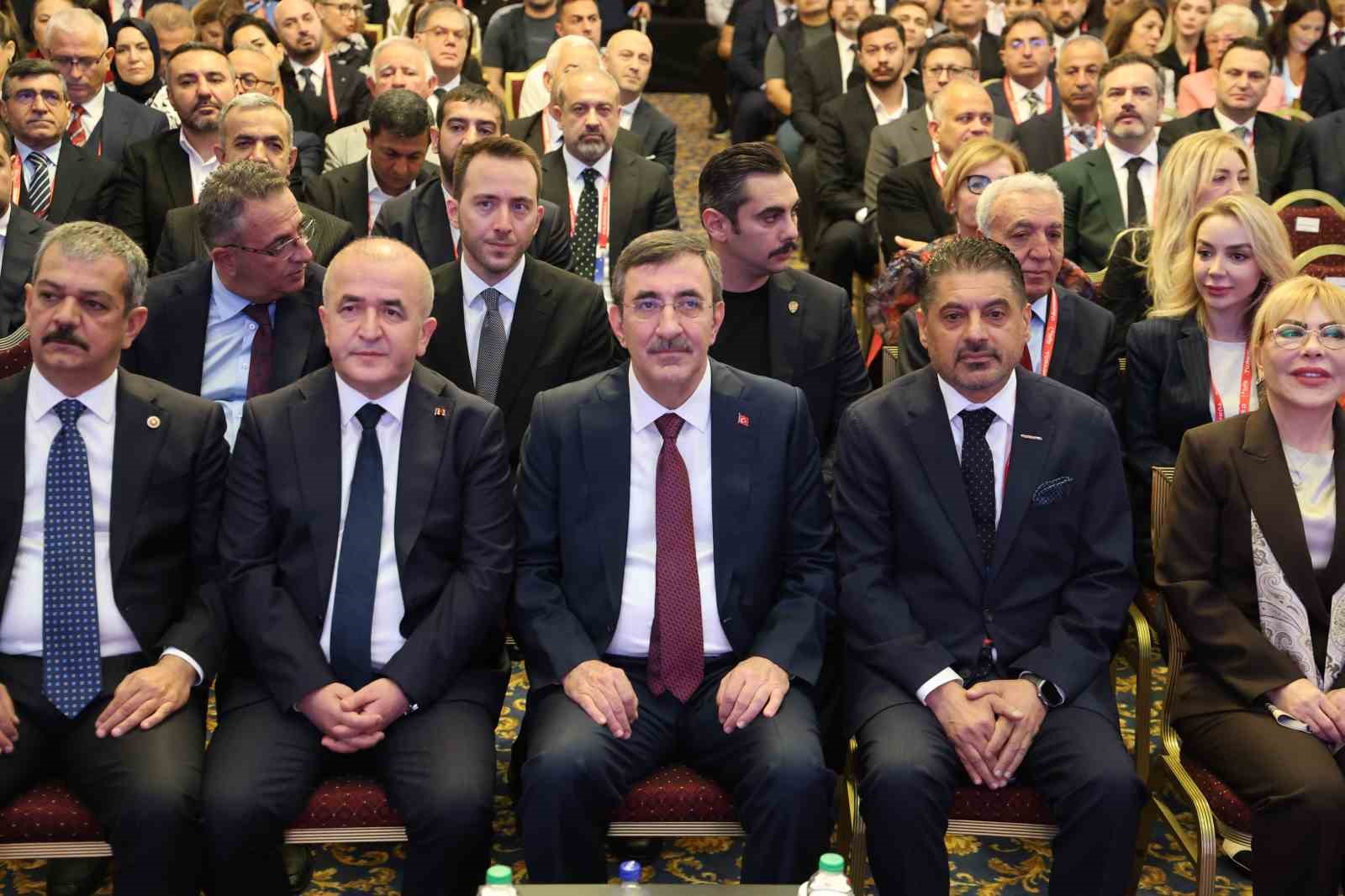 CUMHURBAŞKANI YARDIMCISI CEVDET YILMAZ,  ELAZIĞ'DA TÜRKONFED 27. İŞ DÜNYASI ZİRVESİNE KATILDI.
