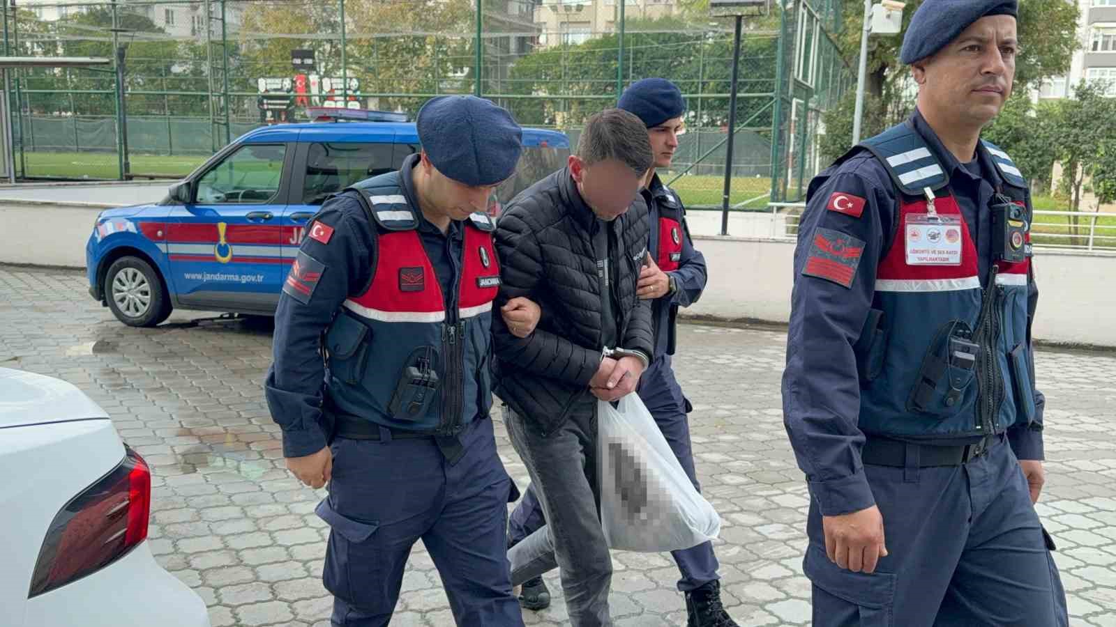 Y.S.Ç. (37) UYUŞTURUCU TİCARETİNDEN TUTUKLANDI.