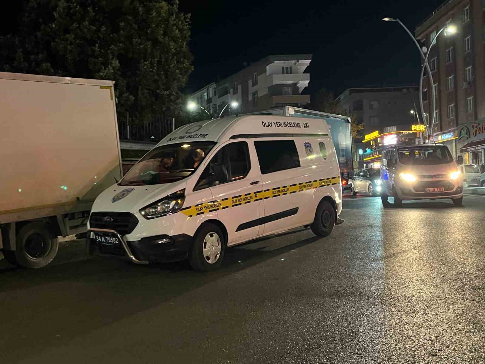 SULTANGAZİ’DE TARTIŞTIĞI KİŞİYE SİLAHLA ATEŞ ETTİ : 1 YARALI
