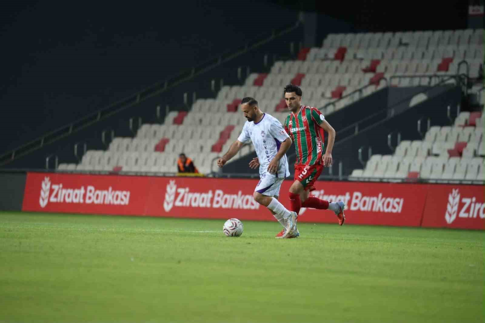 KARŞIYAKA - 1923 AFYONSPOR MAÇINDAN KARELER