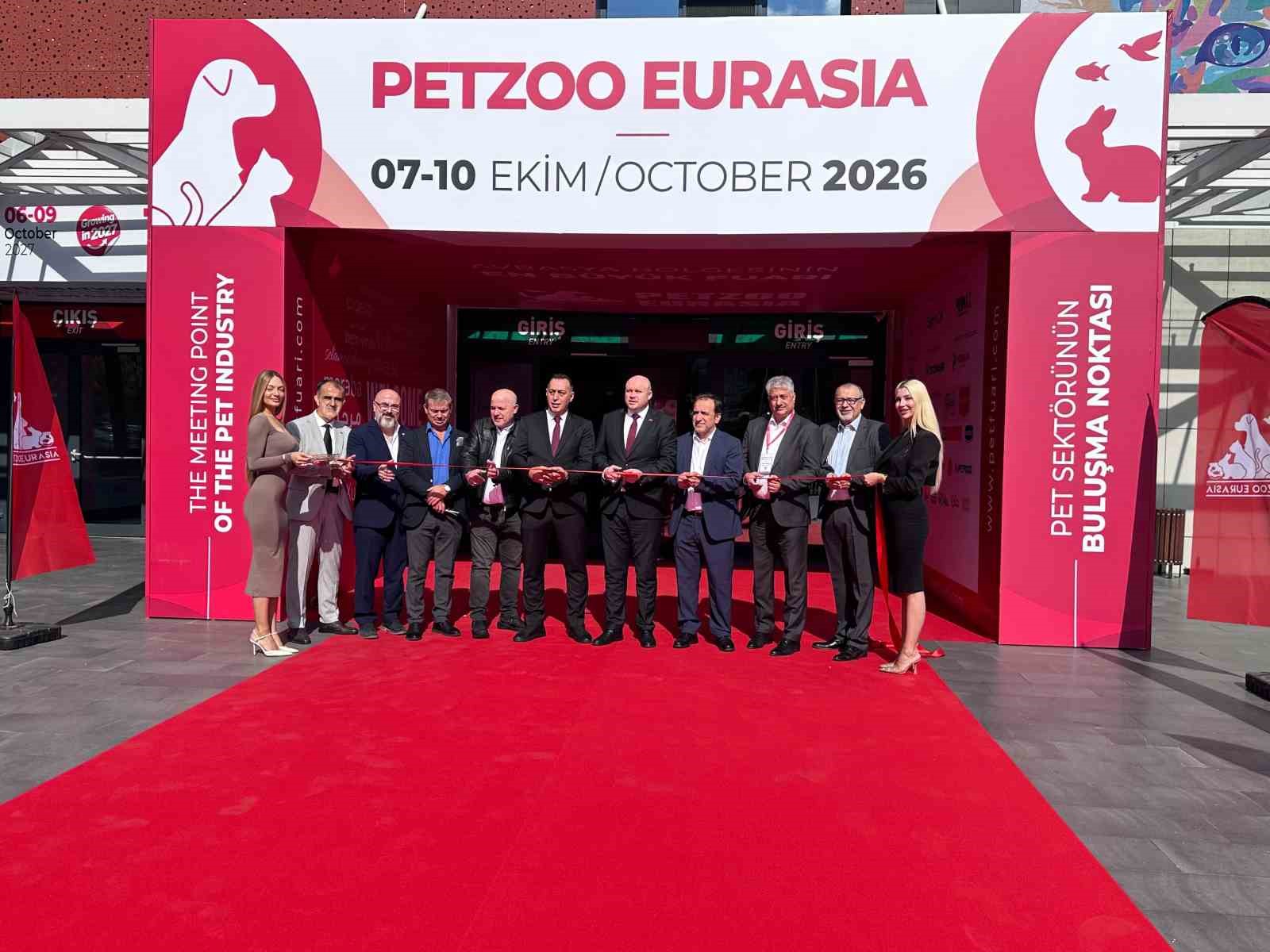 EVCİL HAYVAN ÜRÜNLERİ SEKTÖRÜNÜN ÖNEMLİ BULUŞMALARINDAN PETZOO EURASİA 2026, BUGÜN İSTANBUL FUAR MERKEZİ’NDE ZİYARETÇİLERE KAPILARINI AÇTI.